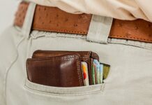 Czy można wyrzucić stary portfel?